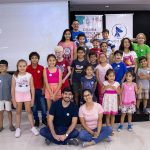 Pequeñas biólogas y astrónomas viajaron a Júpiter y al mundo dentro de una gota de agua colonia científica de vacaciones