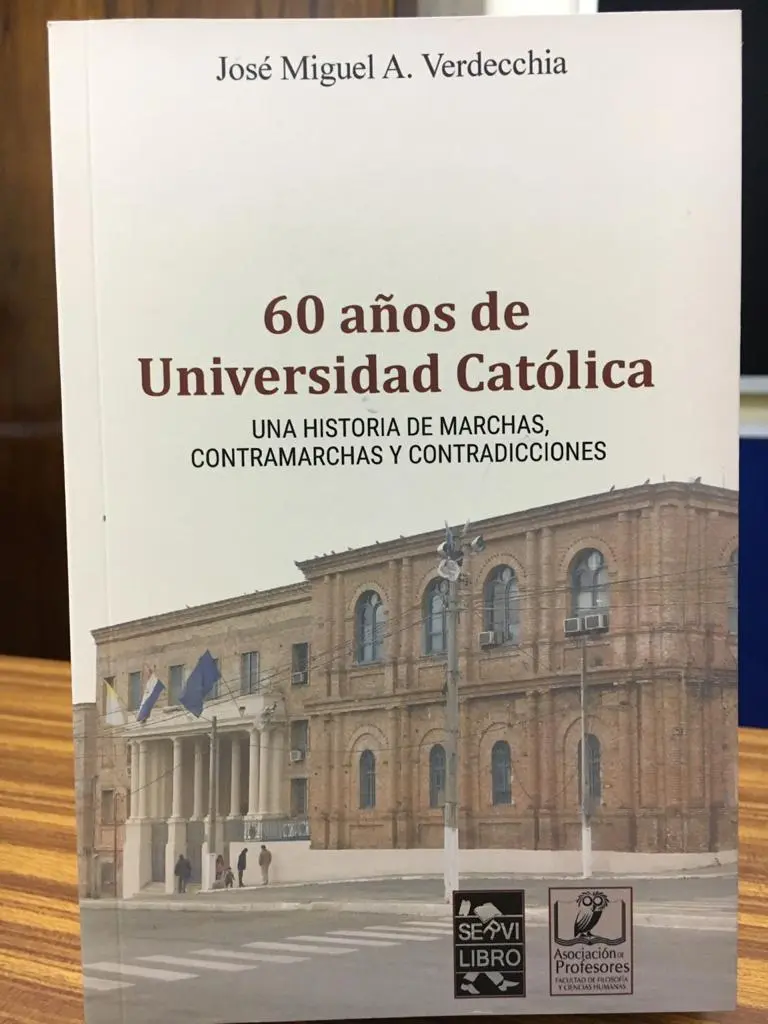libro 60 años de la Universidad Católica