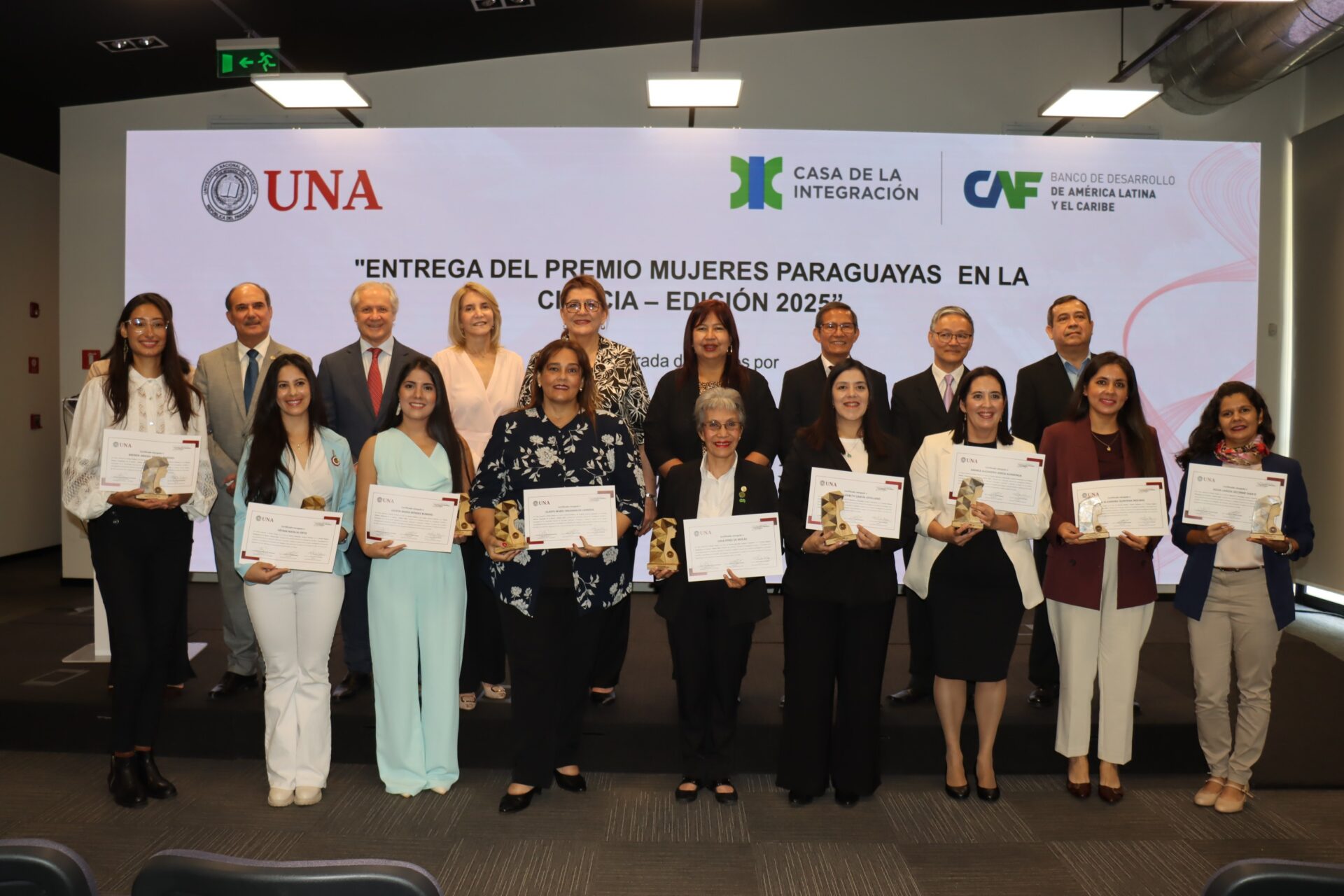 investigadoras reciben premio